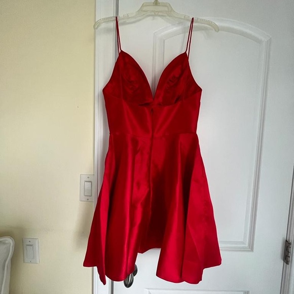 Sherri Hill Prom Dress - Picture 2 of 5